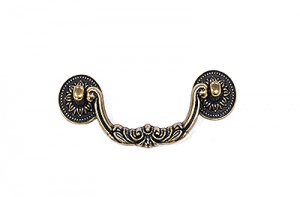 C015 96 YB Ручка (антик латунь)