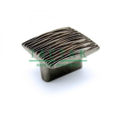 Ручка-кнопка Vintage Textured 19.3675.58 глянцевое олово, 32, 50х50 мм, Metakor