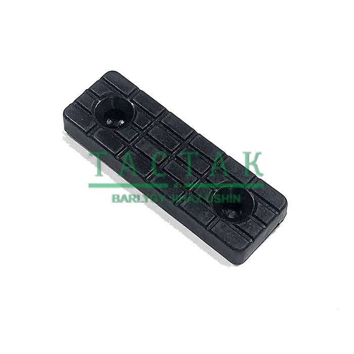 MIL017 Подпятники пластм черный